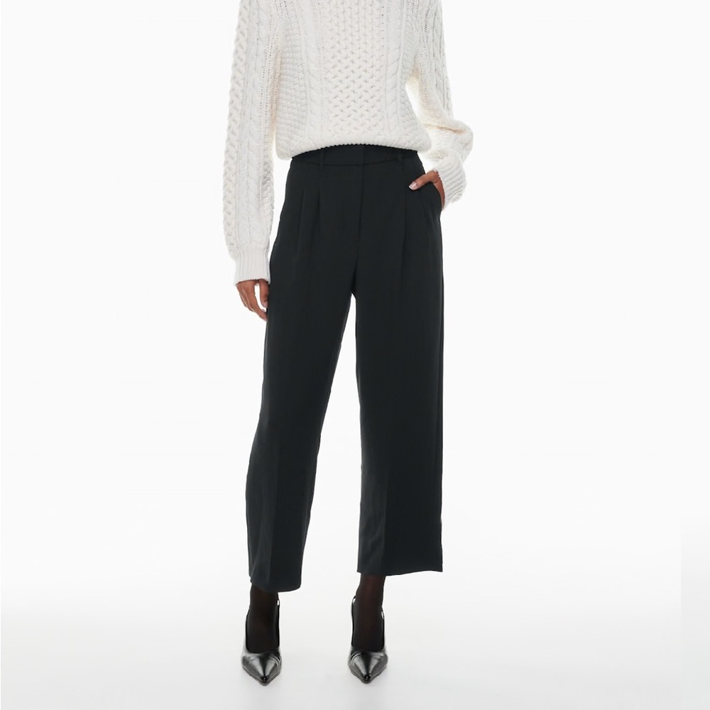 Aritzia Cropped Effortless Pant